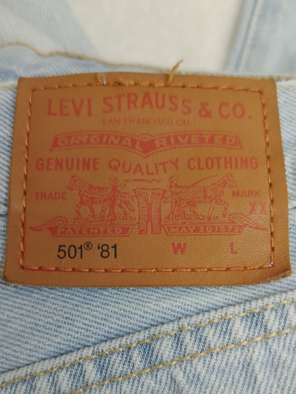 Levi's 501 81 Premium Button Fly Straight Light Blue Jeans Women's 28x33 Read - Picture 4 of 6
